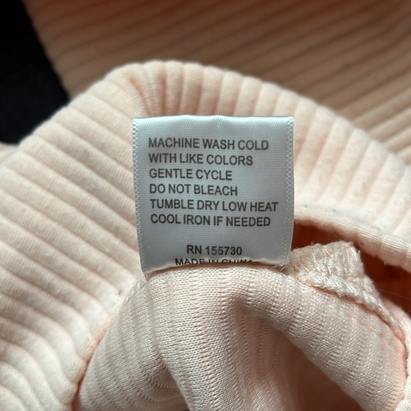 Jane + Delancey light pink sweatshirt. Loose fit. Size L - Picture 6 of 6